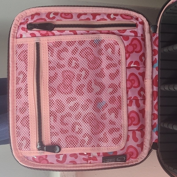 Hello Kitty cosmetic Bag - Picture 9 of 12